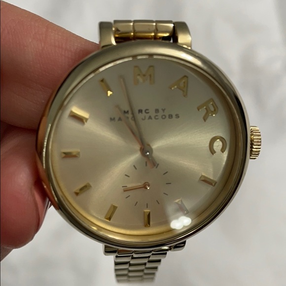 Watch - Picture 2 of 4